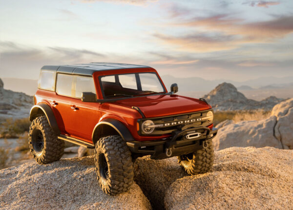 Traxxas TRX-4 2021 Bronco Red (without battery and charger) - Image 5