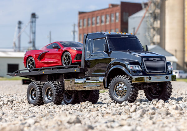 Traxxas TRX-6 Ultimate RC Hauler with Winch Black - Image 6