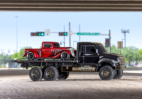 Traxxas TRX-6 Ultimate RC Hauler with Winch Black - Image 8