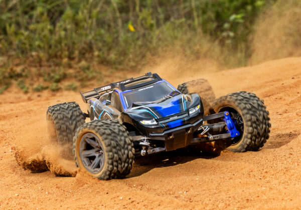 67164-4-2S-Rustler4x4-BLUE-Action-0595 Traxxas Rustler 4x4 Brushless (BL-2s), Sinine (ilma aku ja laadijata) - Image 7