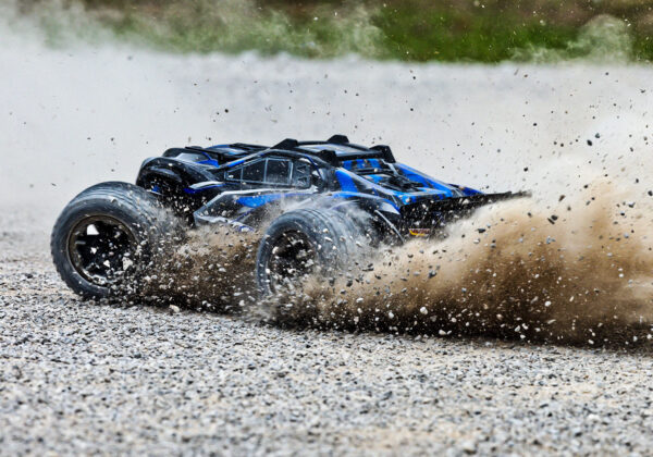 67097-4-Rustler-4x4-Ultimate-Action-Blue-3028 Traxxas Rustler 4×4 VXL Ultimate, Sinine (ilma aku ja laadijata) - Image 6