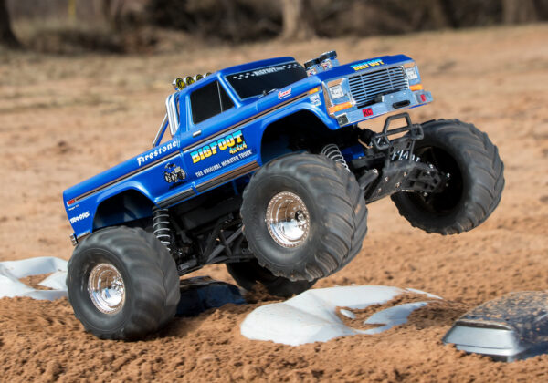Traxxas Bigfoot No. 1 Classic RTR Sinine (koos aku ja USB-C laadijaga) - Image 9