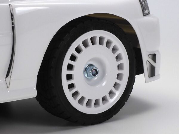 Tamiya Ford Escort Custom 1998 (TT-02) - Image 5