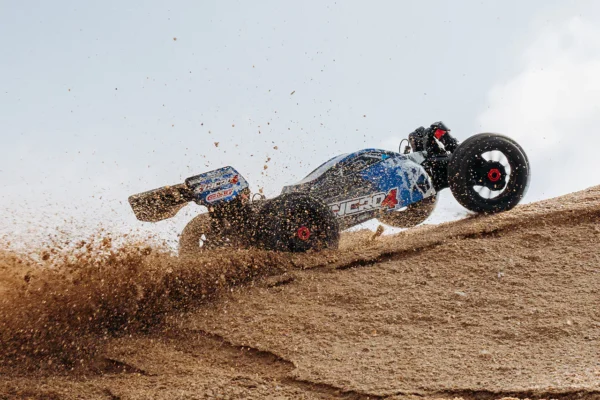 Team Corally SYNCRO-4 Brushless Buggy Blue - Image 4