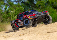 Traxxas Slash 2WD BL-2s Clipless Short Course Truck - Punane - Image 3