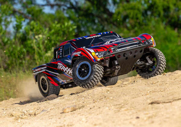 Traxxas Slash 2WD BL-2s Clipless Short Course Truck - Punane - Image 3