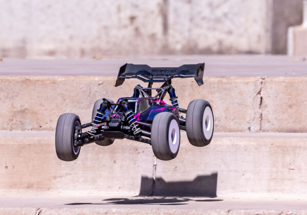 90386-4-Jato-4X4-VXL-4S-Action-Pink-Vegas-0533 Traxxas Jato 4X4 VXL Buggy, Pink - Image 5