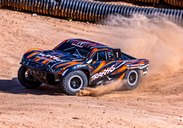 68386-4-Slash-4X4-VXL-Action-ORNG-6178 Traxxas Slash 4×4 VXL Clipless HD TSM Orange - Image 2