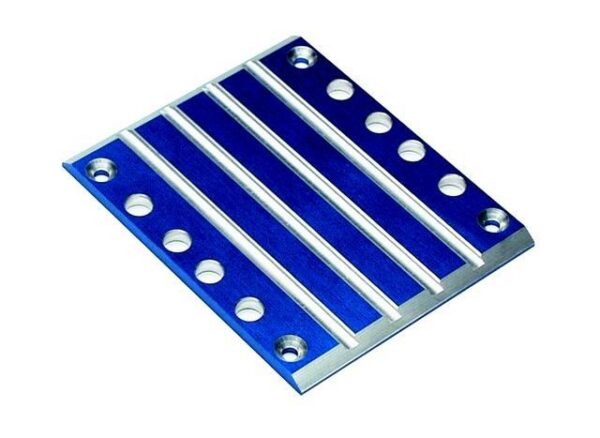 TRX4947X.jpg Skid plate, transmission, T6 aluminum (blue) - Image 1