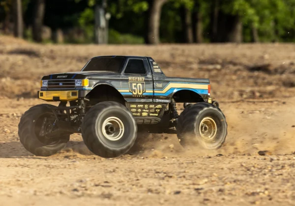 TRX67134-1-50th_10 Traxxas Bigfoot 4x4 Brushless Monster Truck Limited 50th Edition - Image 10