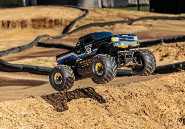 TRX67134-1-50th_12 Traxxas Bigfoot 4x4 Brushless Monster Truck Limited 50th Edition - Image 12