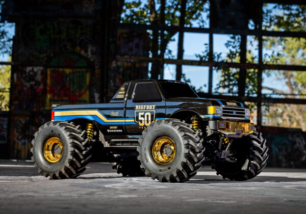 Traxxas X-Monster Bigfoot 50 Year Anniversary Limited Edition - Image 3