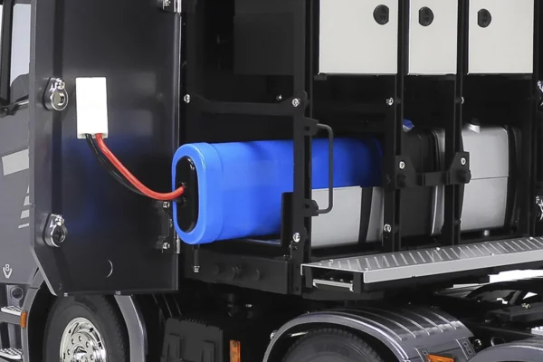 Tamiya 1/14 Scania 770 S 8×4/4 (Gun Metal Edition) - Image 13