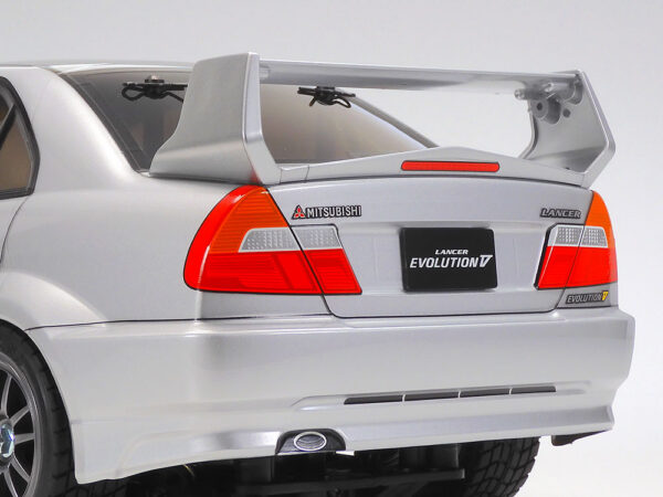 Tamiya Mitsubishi Lancer Evolution V (TT-02) - Image 9