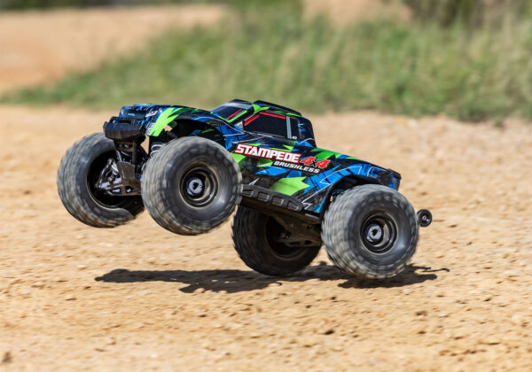 Traxxas Stampede 4x4 VX3 RTR Roheline - Pilt 3