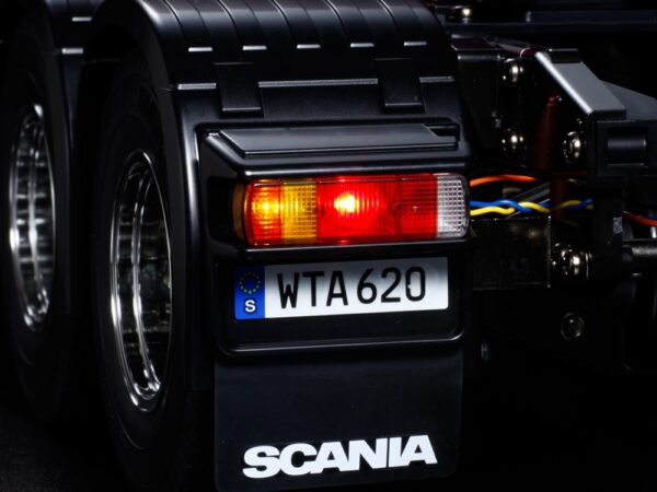 Tamiya Scania R620 6x4 Highline 1/14 truck - Image 3