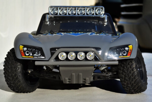 Bumper and Skidplate Front Gray Slash 2WD, Nitro Slash - Pilt 3