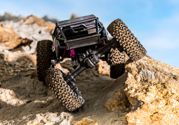 Traxxas TXC-4M Extreme Crawler RTR Pink - Image 4
